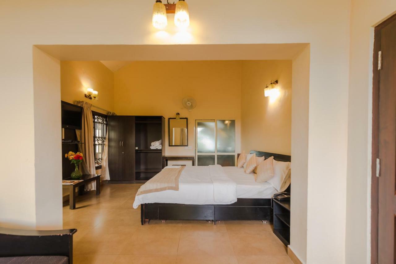 מלון Kushālnagar Bota Royal מראה חיצוני תמונה